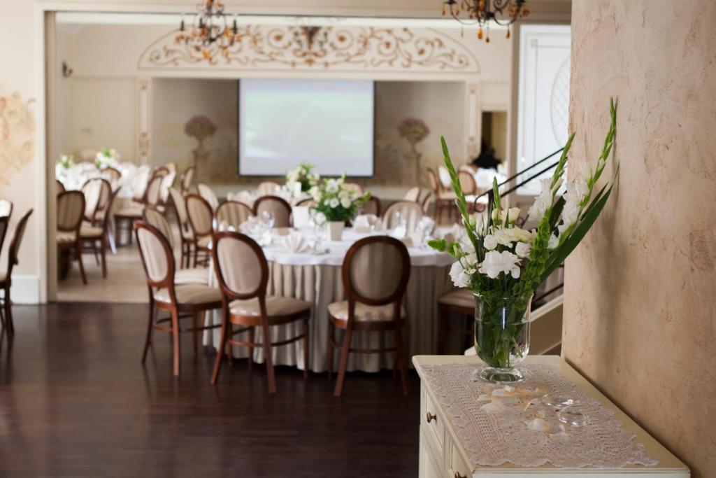 Villa Estera - Hotel & Restauracja Michalowice  Ngoại thất bức ảnh