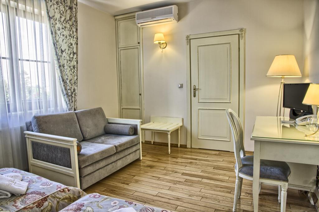 Villa Estera - Hotel & Restauracja Michalowice  Ngoại thất bức ảnh