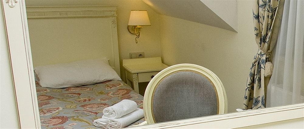 Villa Estera - Hotel & Restauracja Michalowice  Ngoại thất bức ảnh