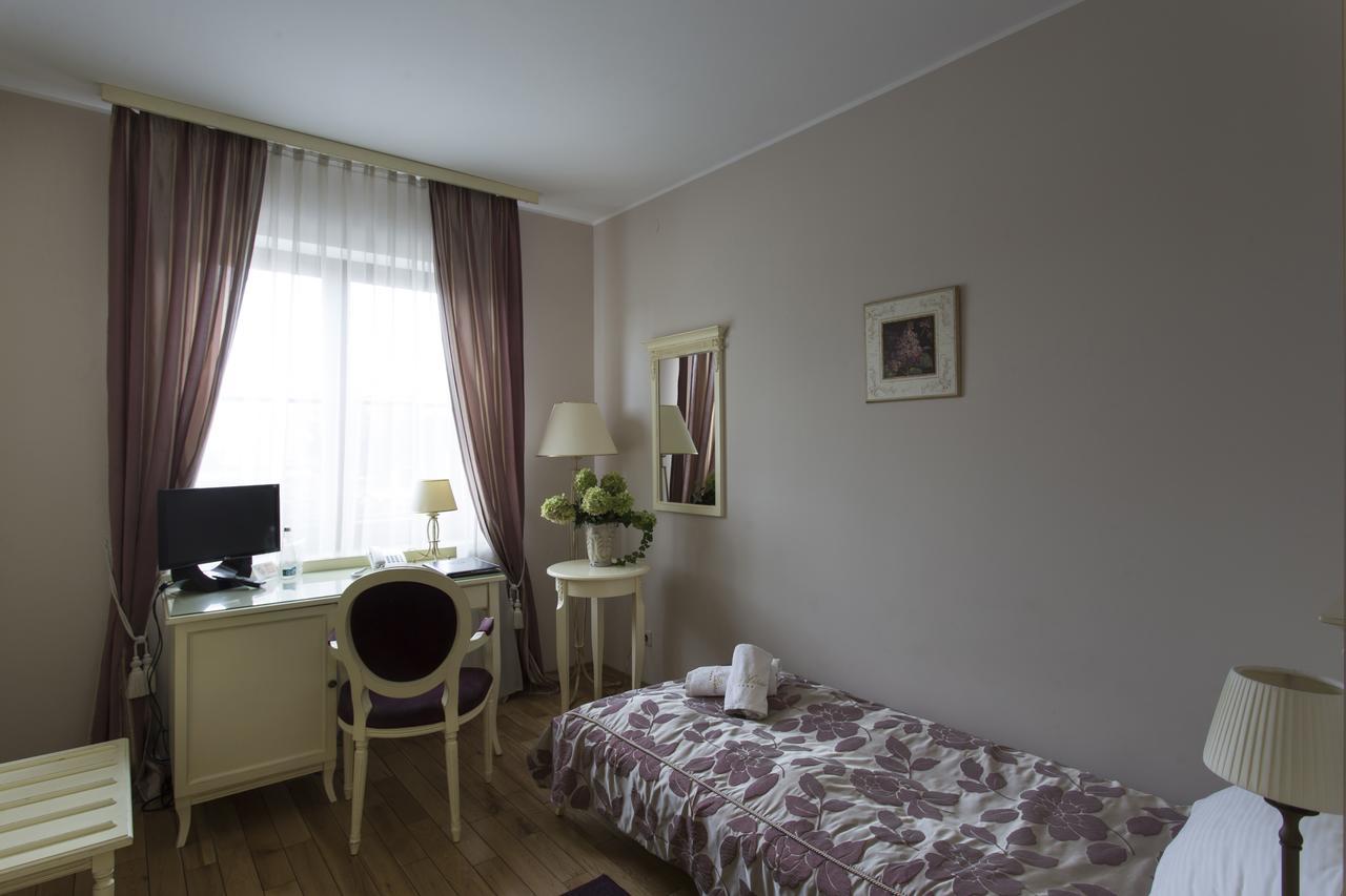 Villa Estera - Hotel & Restauracja Michalowice  Ngoại thất bức ảnh