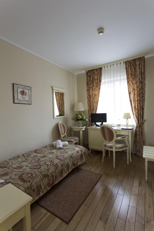 Villa Estera - Hotel & Restauracja Michalowice  Ngoại thất bức ảnh